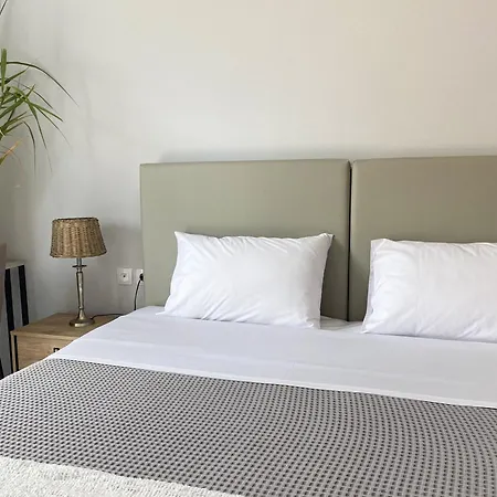 Nyaraló Nicol's House